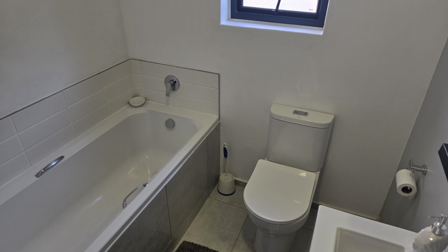 2 Bedroom Property for Sale in Groot Phesantekraal Estate Western Cape
